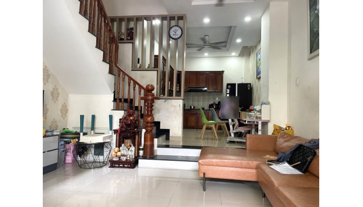 Bán Nhà 4 Tầng Hẻm Xe Hơi 68m2_5*14 Chỉ 7Tỷ99 QL13 Hiệp Bình Phước Cạnh Vạn Phúc City Hiếm có